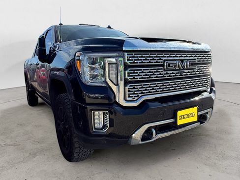Used 2023 GMC Sierra 3500 Denali w/ Denali Black Diamond Edition AWD/4WD image 5