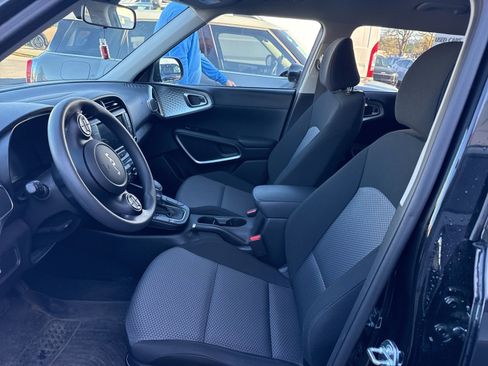 Certified 2024 Kia Soul LX w/ Option Group 015 image 6