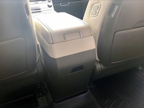 Used 2025 Hyundai Santa Fe Calligraphy image 34