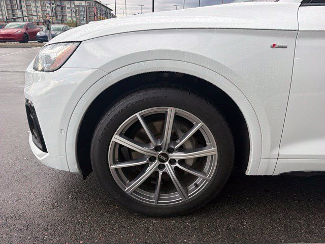 Used 2023 Audi Q5 e Prestige AWD/4WD image 4