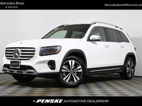 Used 2026 Mercedes-Benz GLB 250 4MATIC image 1
