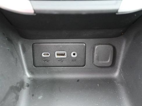 Used 2024 GMC Terrain SLE AWD/4WD image 26