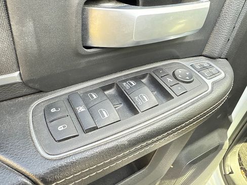 Used 2024 RAM 2500 Big Horn AWD/4WD image 12