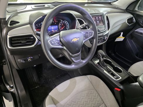 Used 2022 Chevrolet Equinox LS w/ LS Convenience Package image 24