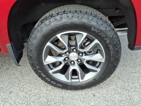 Used 2023 Chevrolet Silverado 1500 LT image 14