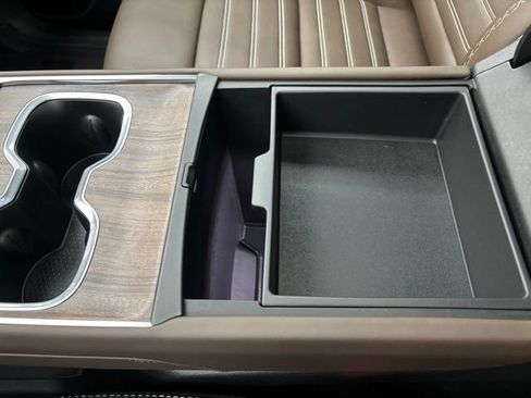 New 2026 GMC Acadia Denali Ultimate w/ LPO, Floor Liner Package AWD/4WD image 33
