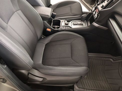 Used 2021 Subaru Forester Premium image 13