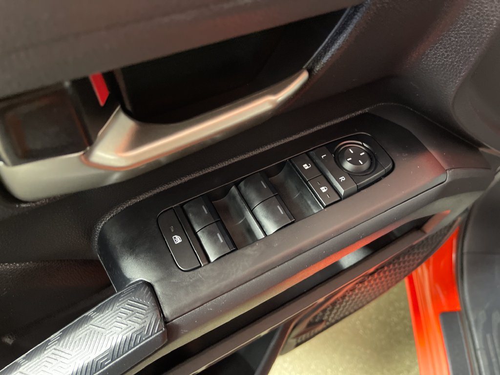 Certified 2024 Toyota Tacoma TRD Sport w/ TRD Sport Premium Package AWD/4WD image 16