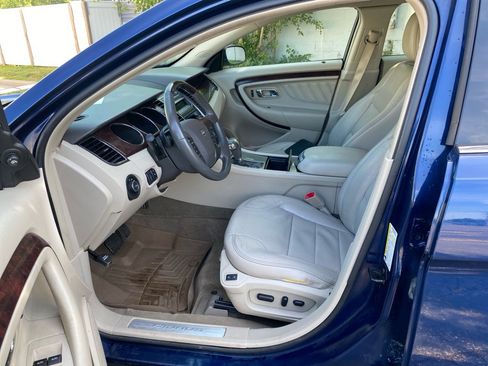 Used 2012 Ford Taurus Limited image 10