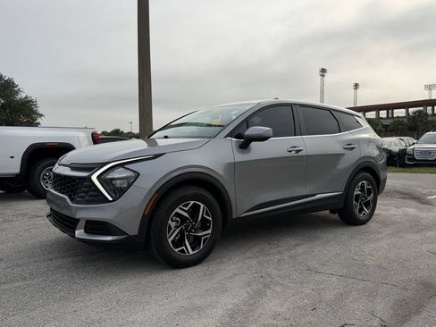 Used 2023 Kia Sportage LX FWD image 9