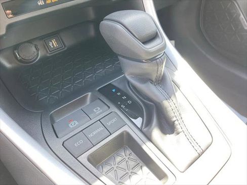 Certified 2025 Toyota RAV4 XLE FWD image 22