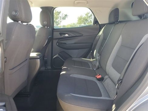 Used 2021 Chevrolet TrailBlazer LS image 11