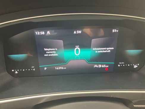 Used 2024 Volkswagen Tiguan SE R-Line AWD/4WD image 16