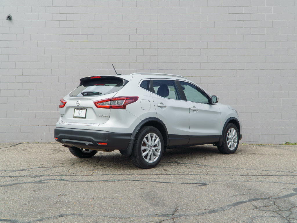 Used 2020 Nissan Rogue Sport SV w/ All-Weather Package AWD/4WD image 7