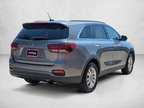 Used 2020 Kia Sorento LX w/ LX I4 Convenience Package AWD/4WD image 9