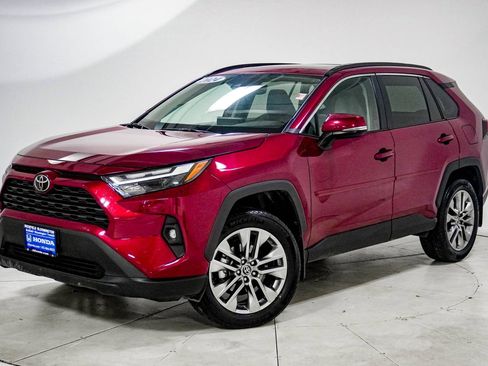 Used 2024 Toyota RAV4 XLE Premium image 1
