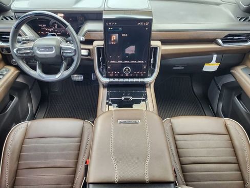 Used 2025 GMC Yukon Denali Ultimate image 23