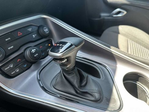 Used 2019 Dodge Challenger SXT RWD image 35
