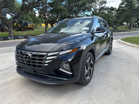 Used 2022 Hyundai Tucson Limited w/ Cargo Package FWD image 2