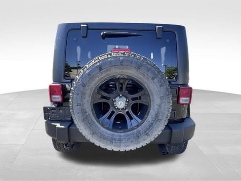 Used 2013 Jeep Wrangler Sahara w/ Connectivity Group AWD/4WD image 5