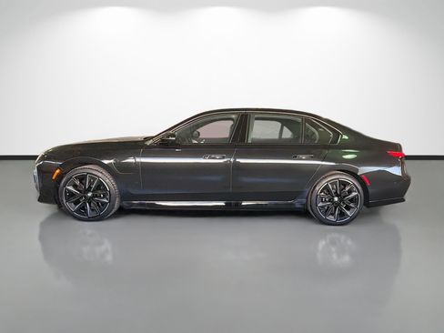 New 2026 BMW 750e xDrive image 6