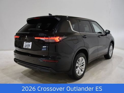 New 2026 Mitsubishi Outlander ES image 4