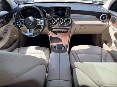 Used 2022 Mercedes-Benz GLC 300 image 6