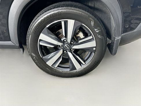 Used 2023 Nissan Rogue SL w/ SL Premium Package image 11