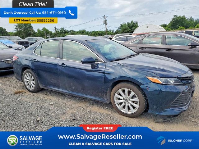Used 2018 Toyota Camry LE FWD image 5