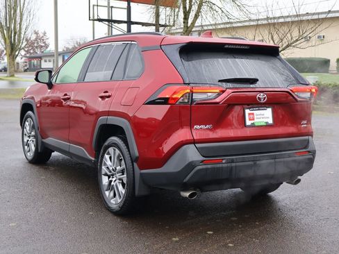 Used 2025 Toyota RAV4 XLE Premium w/ Weather Package image 6