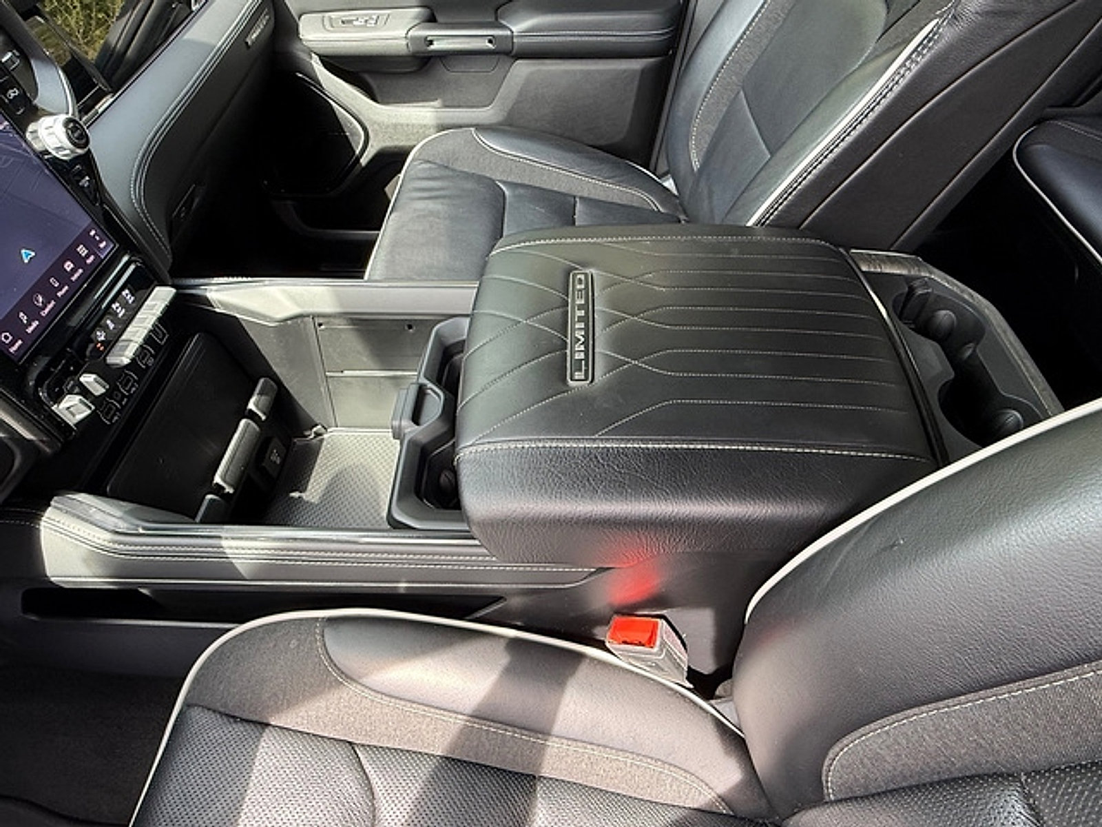 Used 2025 RAM 1500 Limited w/ Body Color Bumper Group AWD/4WD image 38