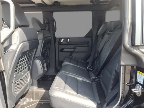 New 2026 Ford Bronco Badlands image 5