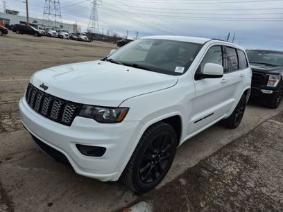 Used 2018 Jeep Grand Cherokee Laredo
