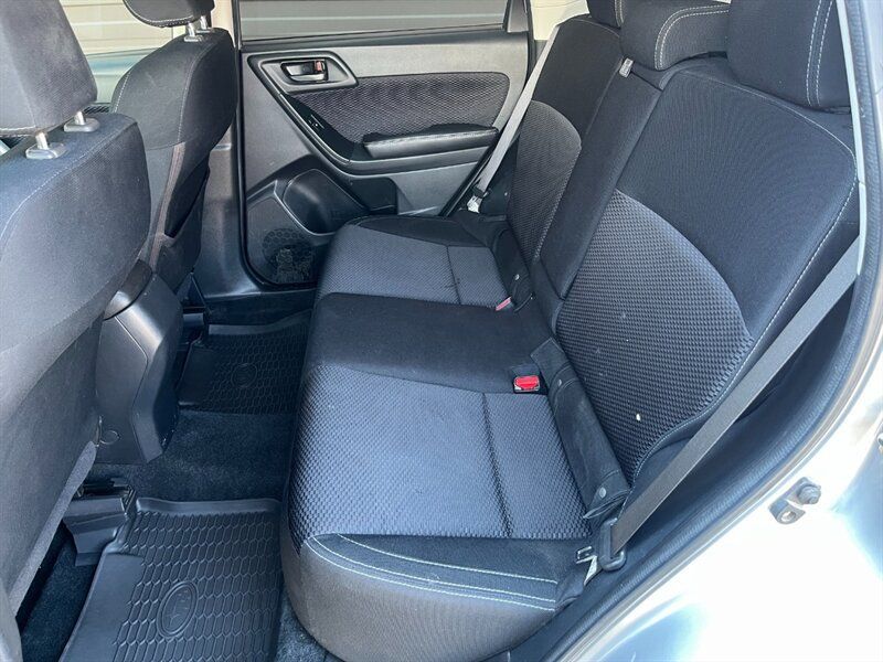 Used 2018 Subaru Forester 2.5i Premium AWD/4WD image 11
