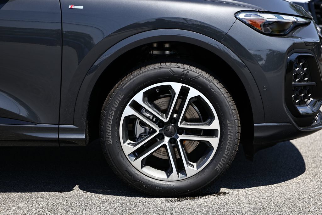 New 2026 Audi Q5 2.0T AWD/4WD image 5