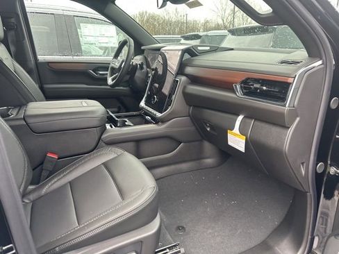 New 2026 GMC Yukon Denali image 13