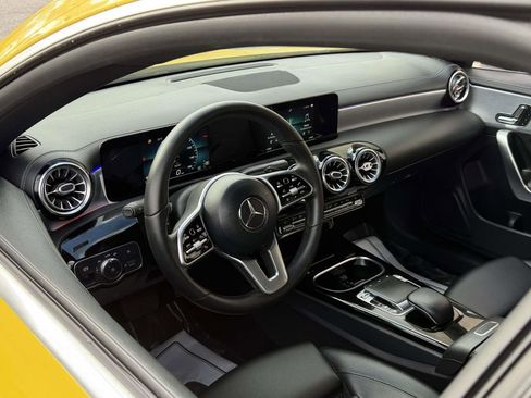 Used 2020 Mercedes-Benz CLA 250 image 30
