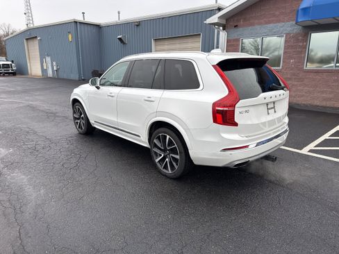 Used 2021 Volvo XC90 T8 Inscription Expression image 3