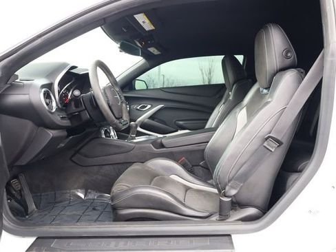 Used 2019 Chevrolet Camaro SS image 10