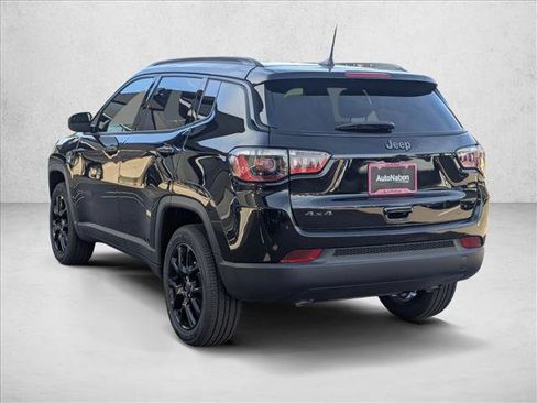 New 2026 Jeep Compass Latitude image 9