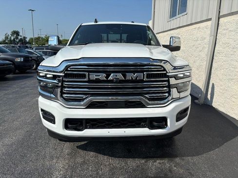 Used 2026 RAM 2500 Laramie AWD/4WD image 11