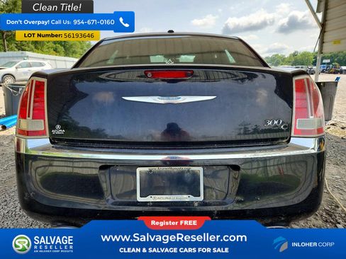 Used 2013 Chrysler 300 C RWD image 8
