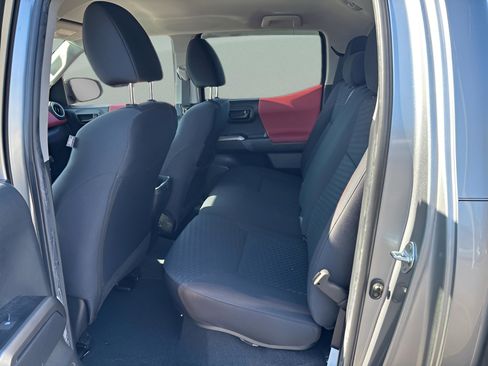 Used 2023 Toyota Tacoma TRD Sport image 16