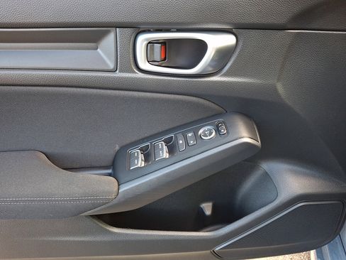 Used 2024 Honda Civic Sport image 12