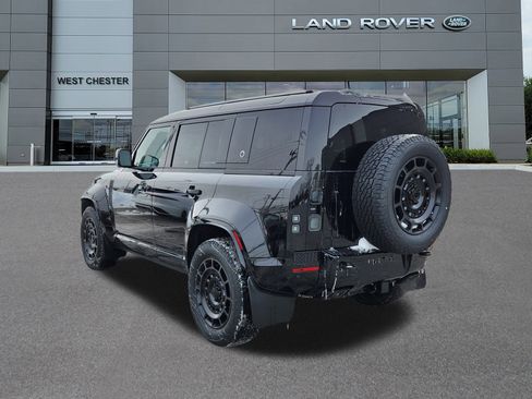 New 2026 Land Rover Defender 110 OCTA AWD/4WD image 3