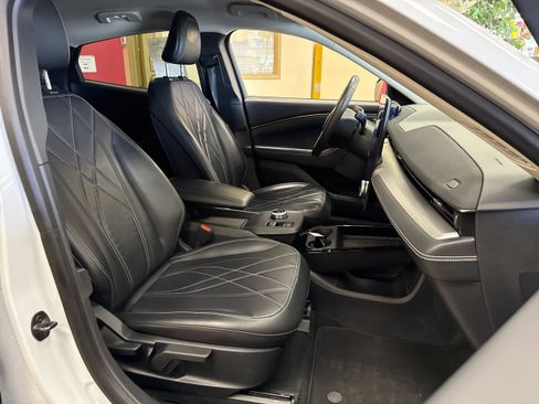 Used 2021 Ford Mustang Mach-E Select w/ Comfort/Appearance Package AWD/4WD image 13