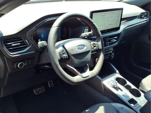 Used 2023 Ford Escape ST-Line w/ Tech Pack #1 AWD/4WD image 17