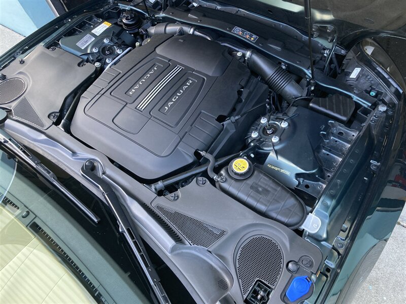 Used 2015 Jaguar XK Convertible RWD image 33