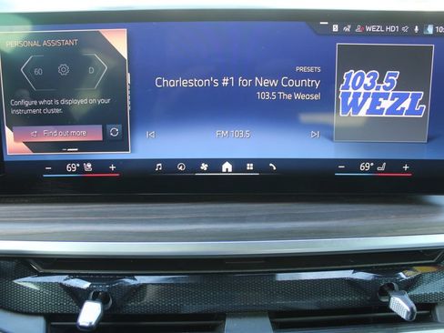 Used 2025 BMW X5 xDrive40i AWD/4WD image 46