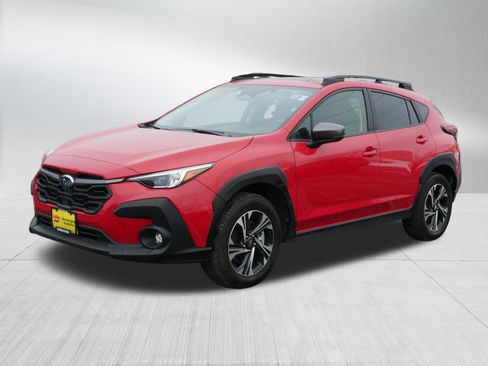 Used 2024 Subaru Crosstrek 2.0i Premium image 3